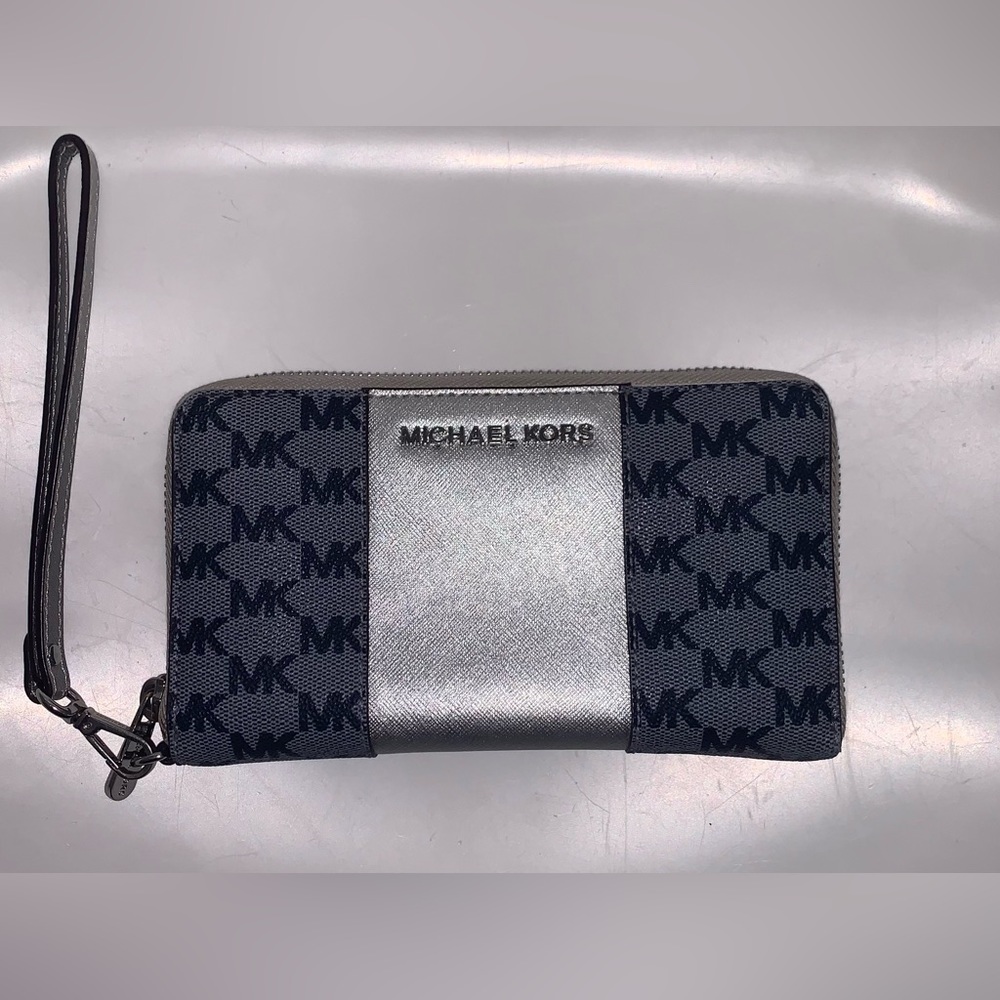 Michael Kors MK Leather Silver/Blue Wallet Clutch